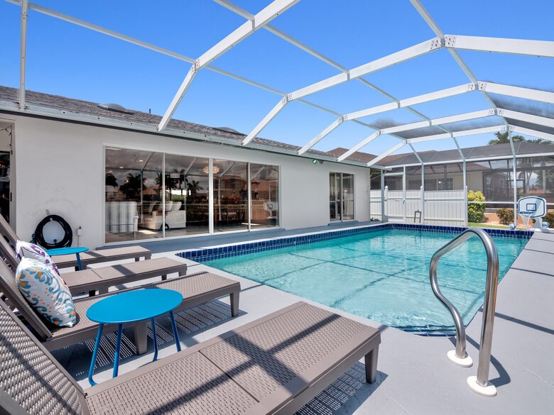 Waterloo - Cape Coral, Florida