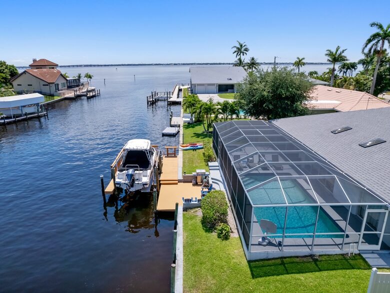 Waterloo - Cape Coral, Florida