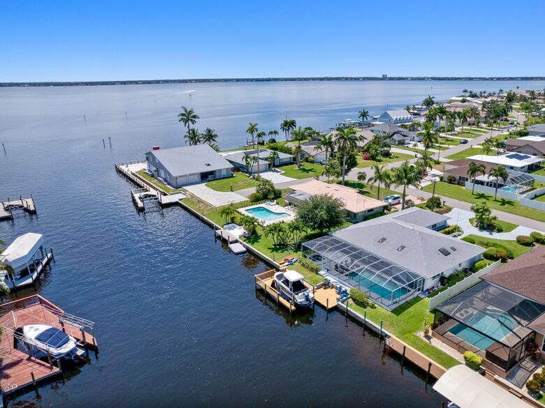 Waterloo - Cape Coral, Florida
