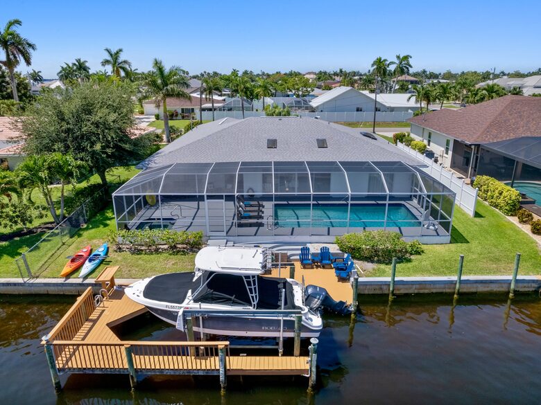 Waterloo - Cape Coral, Florida