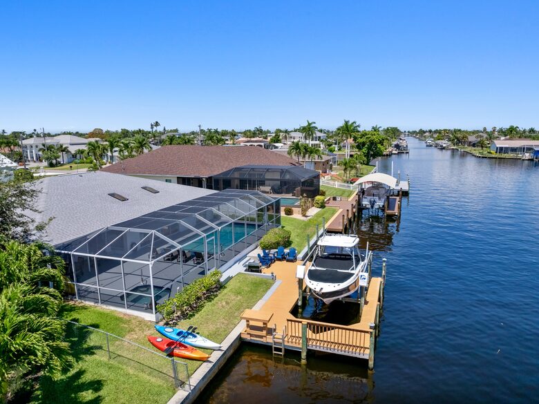 Waterloo - Cape Coral, Florida