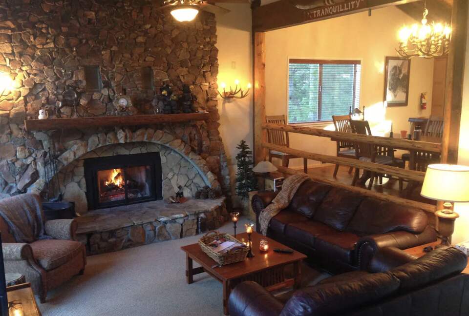 Grizzly Mountain Retreat - Big Bear Lake, California
