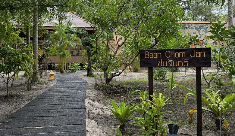 Baan Chom Dao - Nua Klong, Thailand