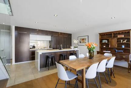 Urban Loft-Style Living Near Hagley Park - Christchurch, New Zealand