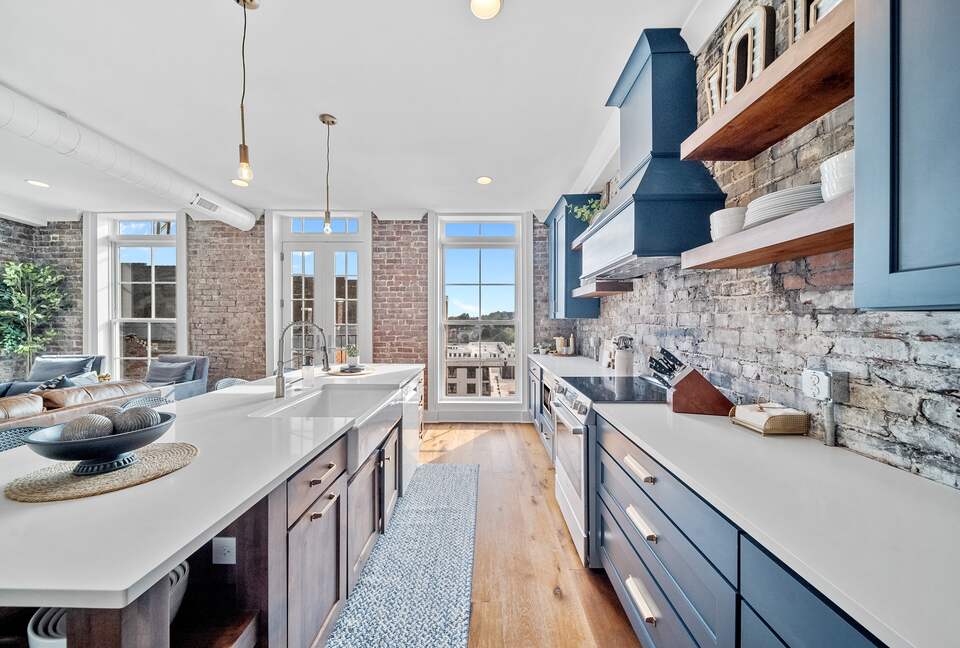 Knoxtopia | Brand-New Downtown Knoxville Apartment in Historic Century Building - Knoxville, Tennessee