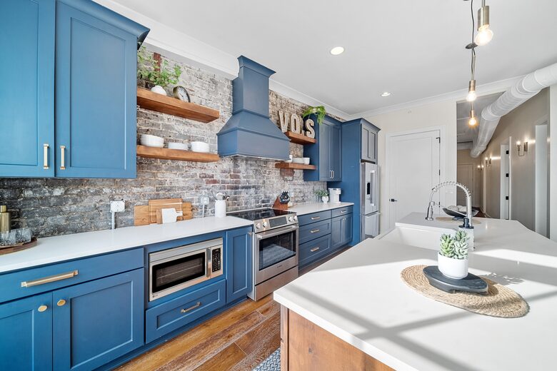 Knoxtopia | Brand-New Downtown Knoxville Apartment in Historic Century Building - Knoxville, Tennessee