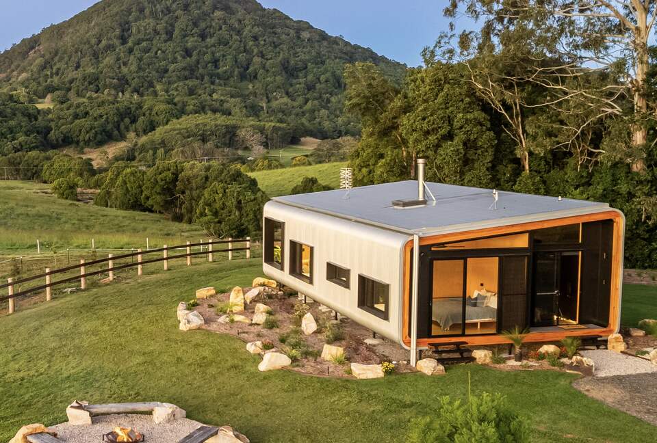 Kurui Cabin | Noosa Hinterland Luxury Retreat - Cooroy, Australia