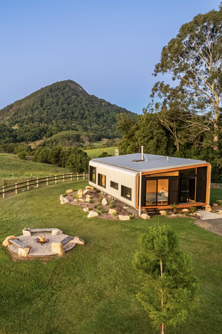Kurui Cabin | Noosa Hinterland Luxury Retreat - Cooroy, Australia