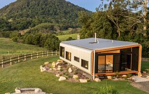 Kurui Cabin | Noosa Hinterland Luxury Retreat - Cooroy, Australia