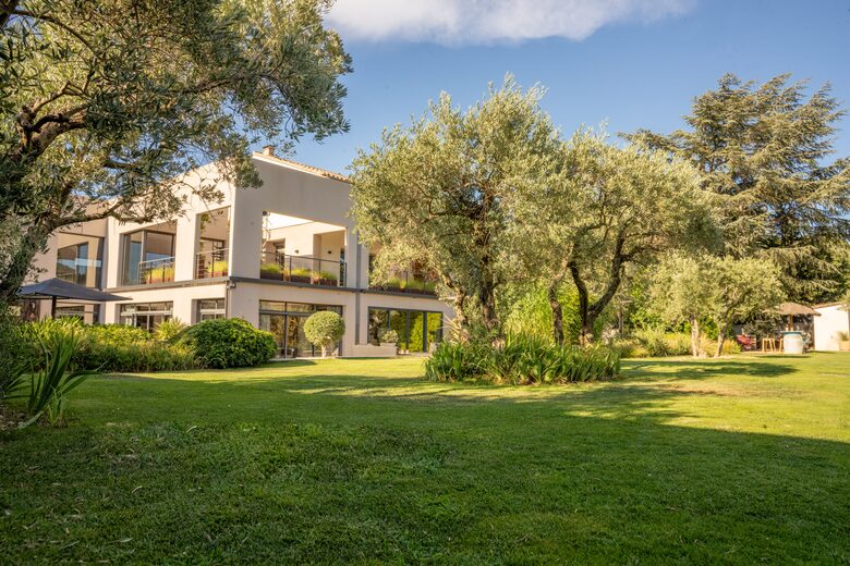 LA VILLA - Saint-Rémy-de-Provence, France