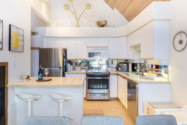 Benchlands Mountain Modern Townhome in Coveted Location - Whistler, Canada