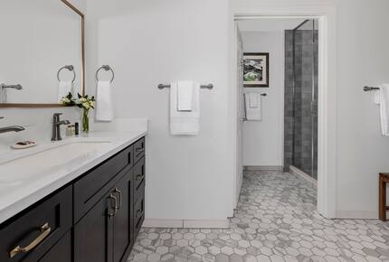 Marriott's Fairway Villas | Two Bedroom - Galloway, New Jersey