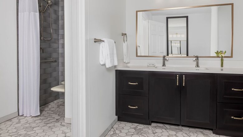 Marriott's Fairway Villas | Two Bedroom - Galloway, New Jersey