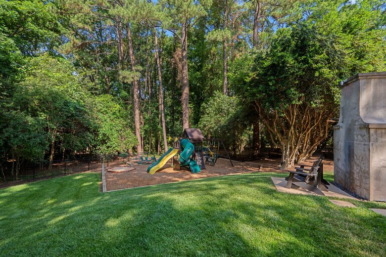 Charlotte Château - Charlotte, North Carolina