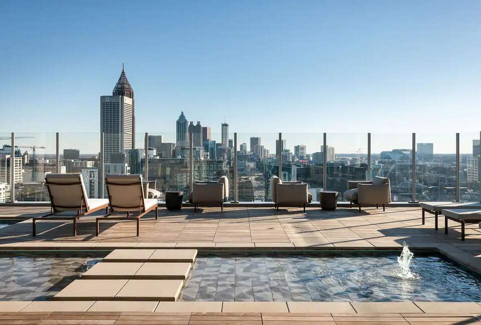 Skyline Penthouse with Breathtaking City Views - Atlanta, Georgia