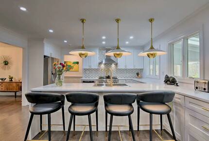 Casa Reál | Expansive Woodstock House w/ Hot Tub - Woodstock, New York