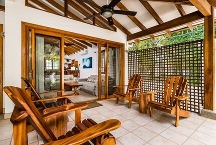 Casa Blanca Two: Serene Beach House Steps from Tamarindo's Surf - Tamarindo, Costa Rica