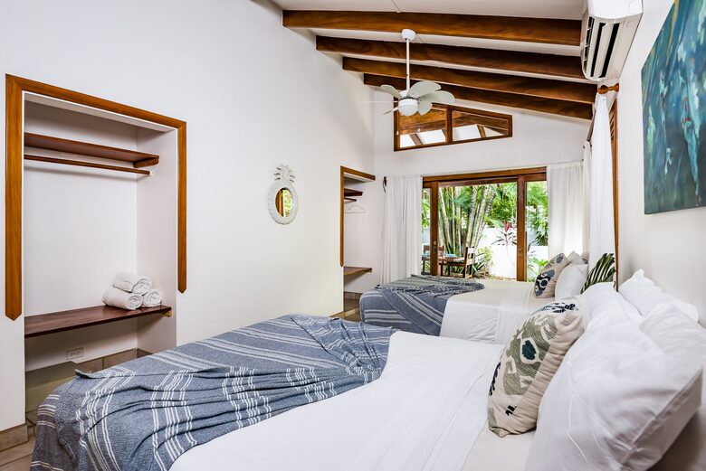 Casa Blanca Two: Serene Beach House Steps from Tamarindo's Surf - Tamarindo, Costa Rica
