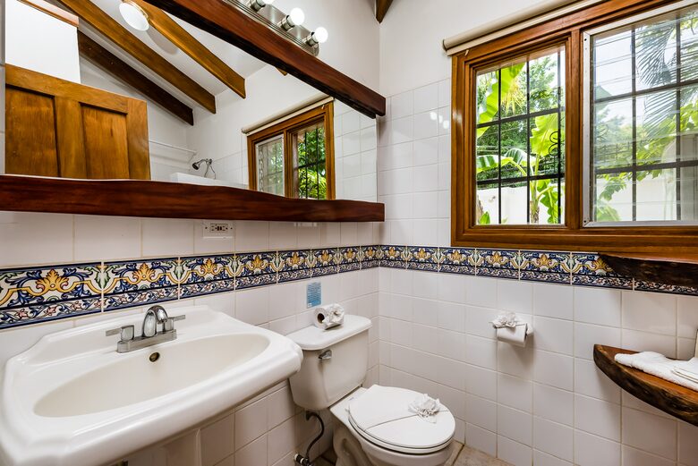 Casa Blanca Two: Serene Beach House Steps from Tamarindo's Surf - Tamarindo, Costa Rica