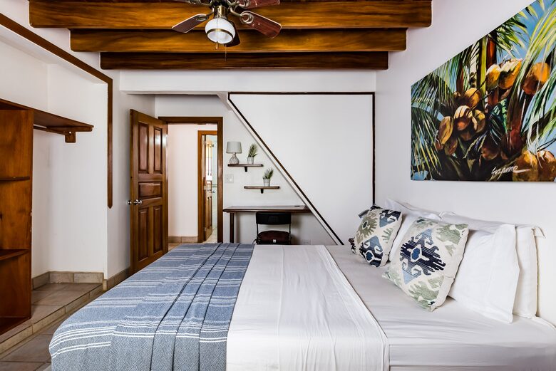 Casa Blanca Two: Serene Beach House Steps from Tamarindo's Surf - Tamarindo, Costa Rica