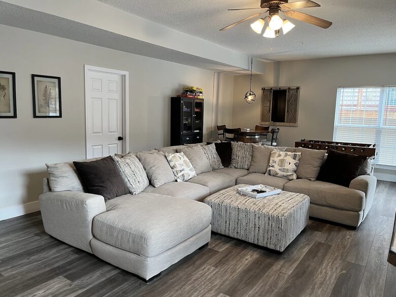 Beautiful Lakefront House - Osage Beach, Missouri