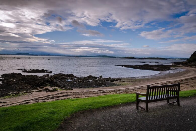 Seaside Luxury Escape - Aberdour, United Kingdom