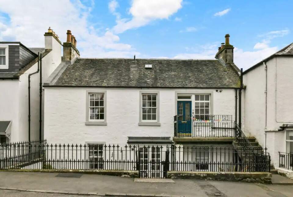 Seaside Luxury Escape - Aberdour, United Kingdom