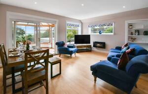 Blacksand Sea View Cottage - Aberdour, United Kingdom
