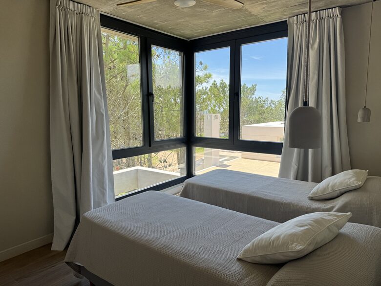 Como Pez En El Agua | Modern Beach House - Costa Esmeralda, Argentina