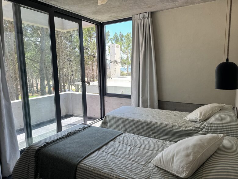 Como Pez En El Agua | Modern Beach House - Costa Esmeralda, Argentina