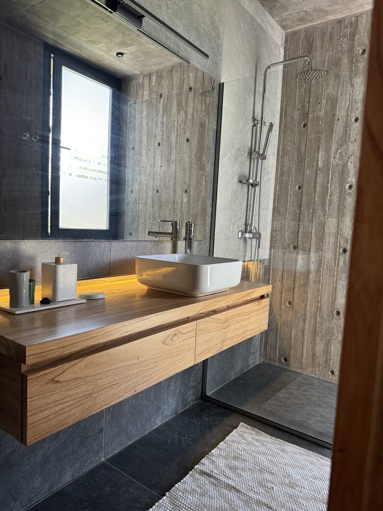 Como Pez En El Agua | Modern Beach House - Costa Esmeralda, Argentina