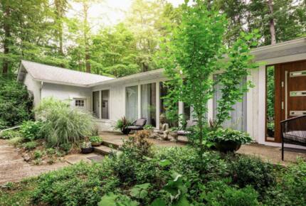 Casa Reál | Expansive Woodstock House w/ Hot Tub - Woodstock, New York