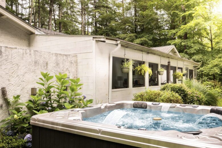 Casa Reál | Expansive Woodstock House w/ Hot Tub - Woodstock, New York