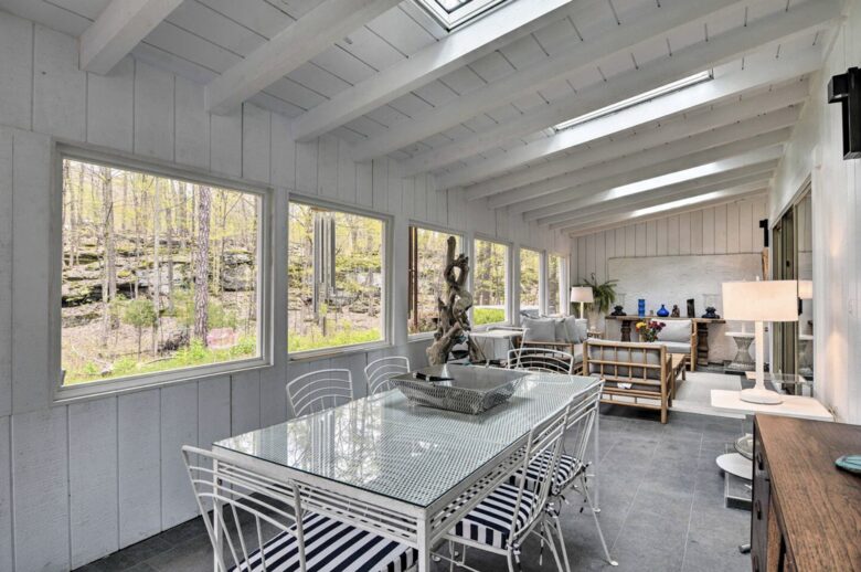 Casa Reál | Expansive Woodstock House w/ Hot Tub - Woodstock, New York
