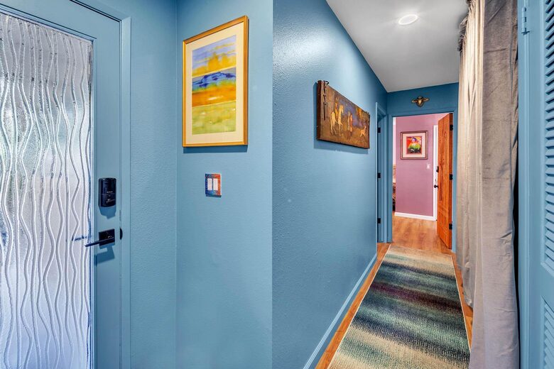 Azure Dream: Coastal Retreat Steps from the Beach - Solana Beach, California