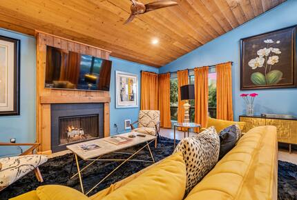 Azure Dream: Coastal Retreat Steps from the Beach - Solana Beach, California