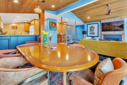 Azure Dream: Coastal Retreat Steps from the Beach - Solana Beach, California