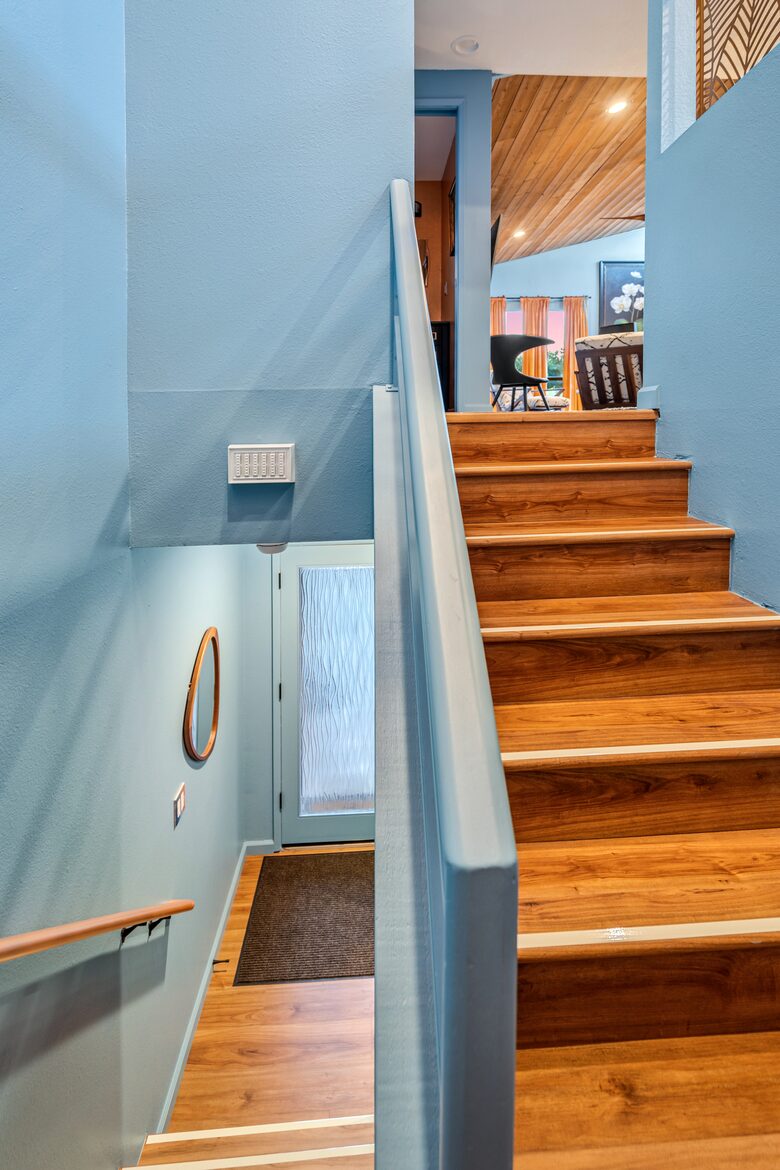 Azure Dream: Coastal Retreat Steps from the Beach - Solana Beach, California