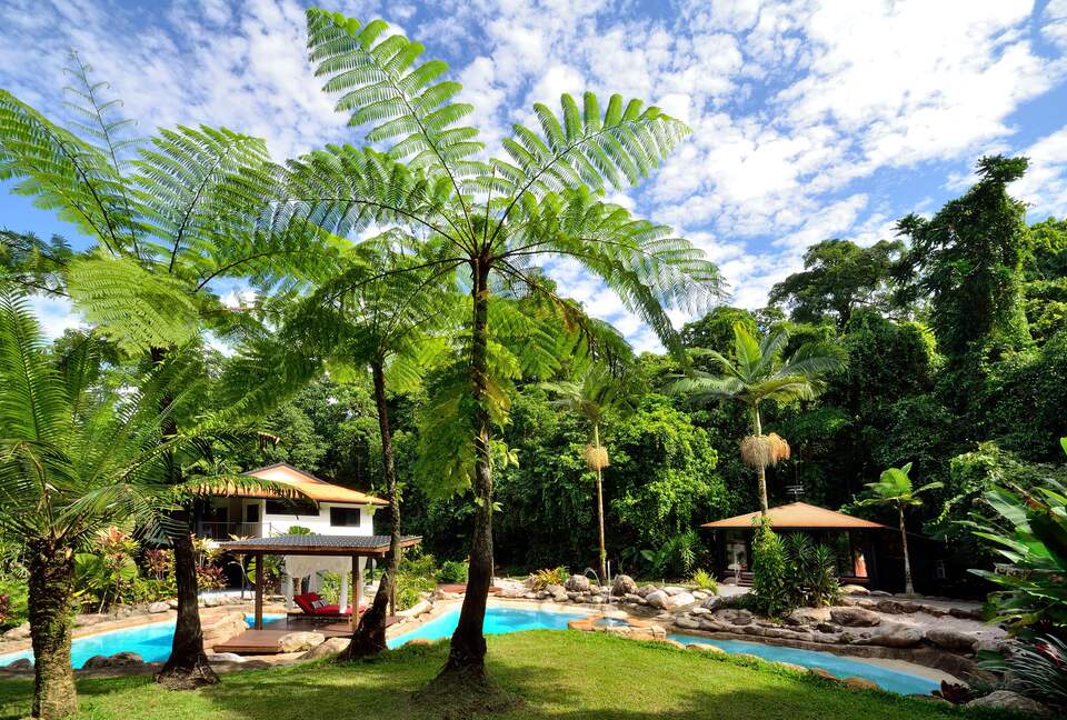Blue Lagoon Villa | Misty Mountains Rainforest Retreat - Bellenden Ker, Australia