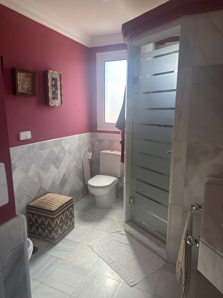 Main Bathroom