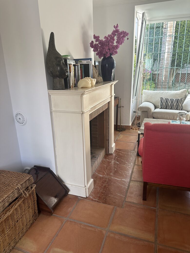 sitting room Fireplace