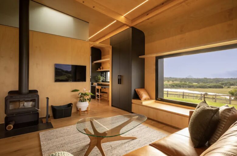 Kurui Cabin | Noosa Hinterland Luxury Retreat - Cooroy, Australia