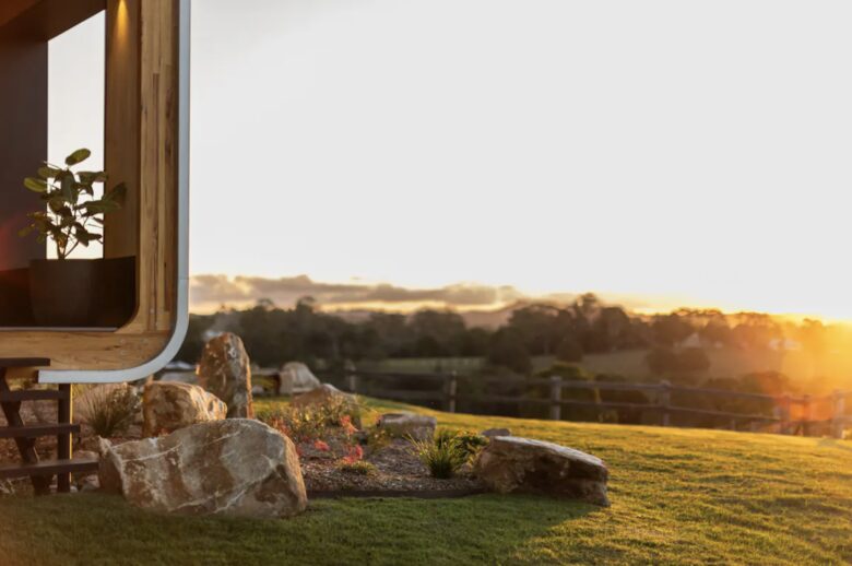 Kurui Cabin | Noosa Hinterland Luxury Retreat - Cooroy, Australia