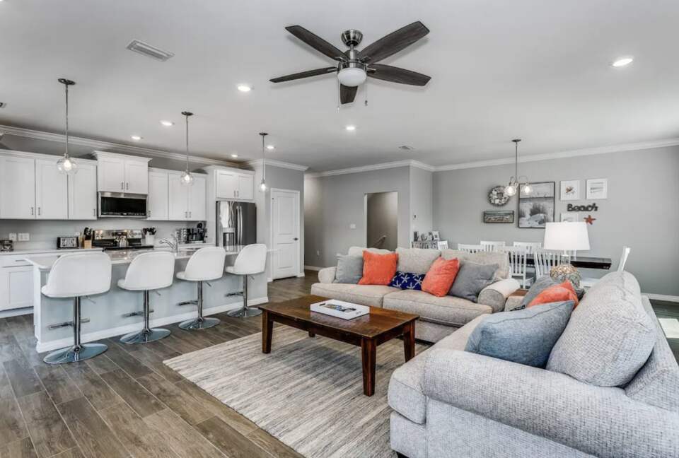 Pensacola Getaway | Golf Cart Included - Pensacola, Florida