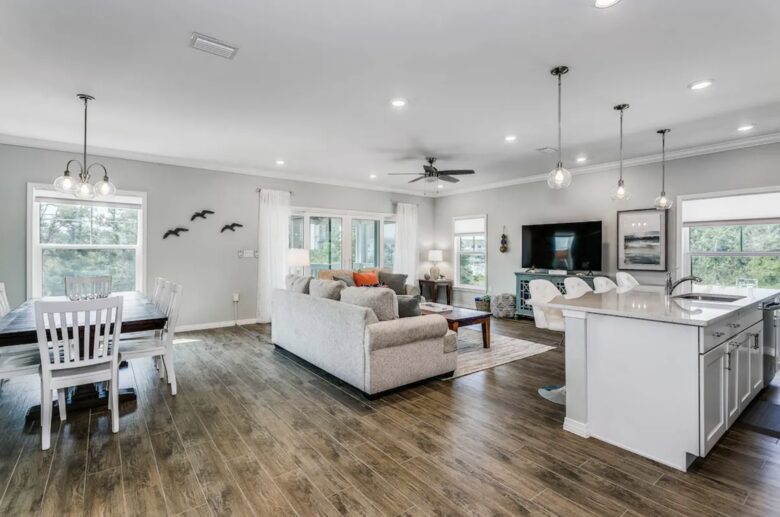 Pensacola Getaway | Golf Cart Included - Pensacola, Florida