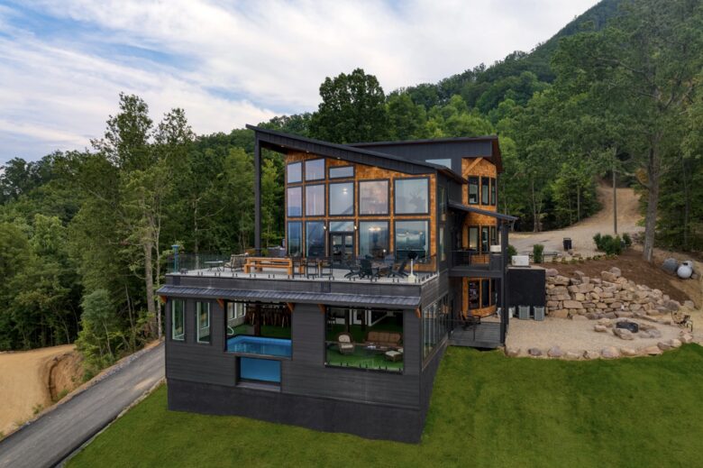 Skyline Sanctuary - Pigeon Forge, Tennessee