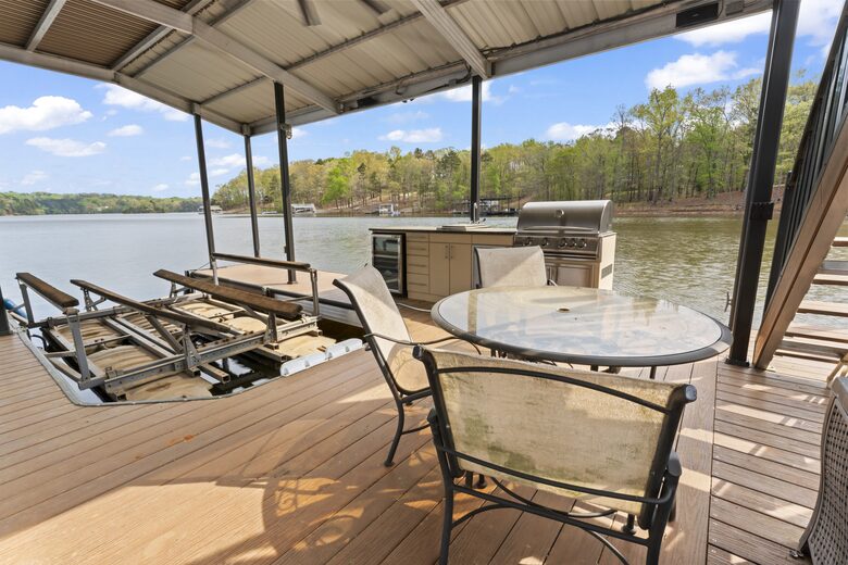 Paradise Point | Lake Lanier - Gainesville, Georgia