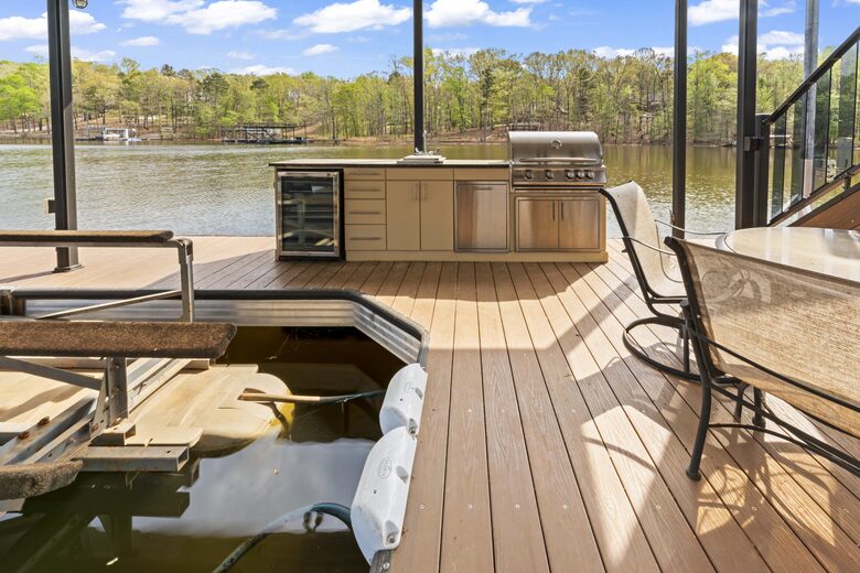 Paradise Point | Lake Lanier - Gainesville, Georgia