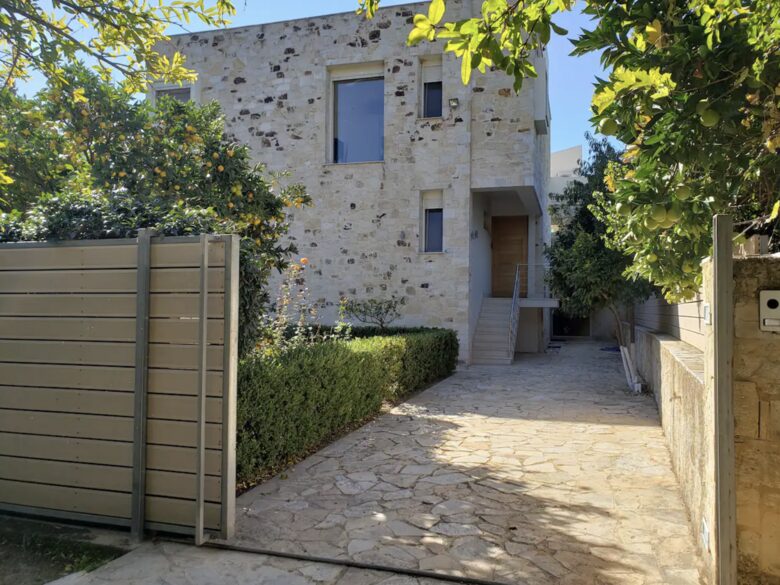 Beachfront Island Villa with Panoramic Aegean Views - Agios Isidoros, Greece