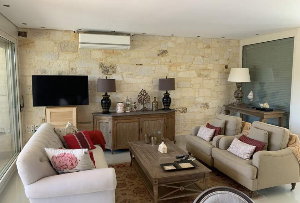 Beachfront Island Villa with Panoramic Aegean Views - Agios Isidoros, Greece